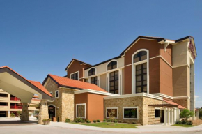 Drury Plaza Hotel San Antonio Airport